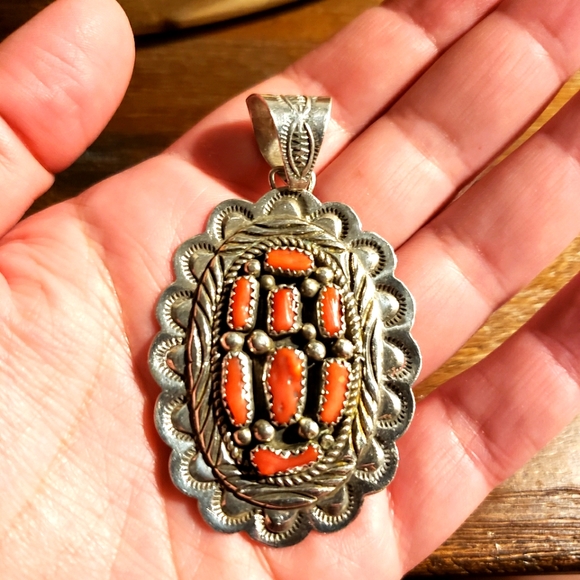 Vintage Sterling Silver Coral Pendant - Picture 5 of 9
